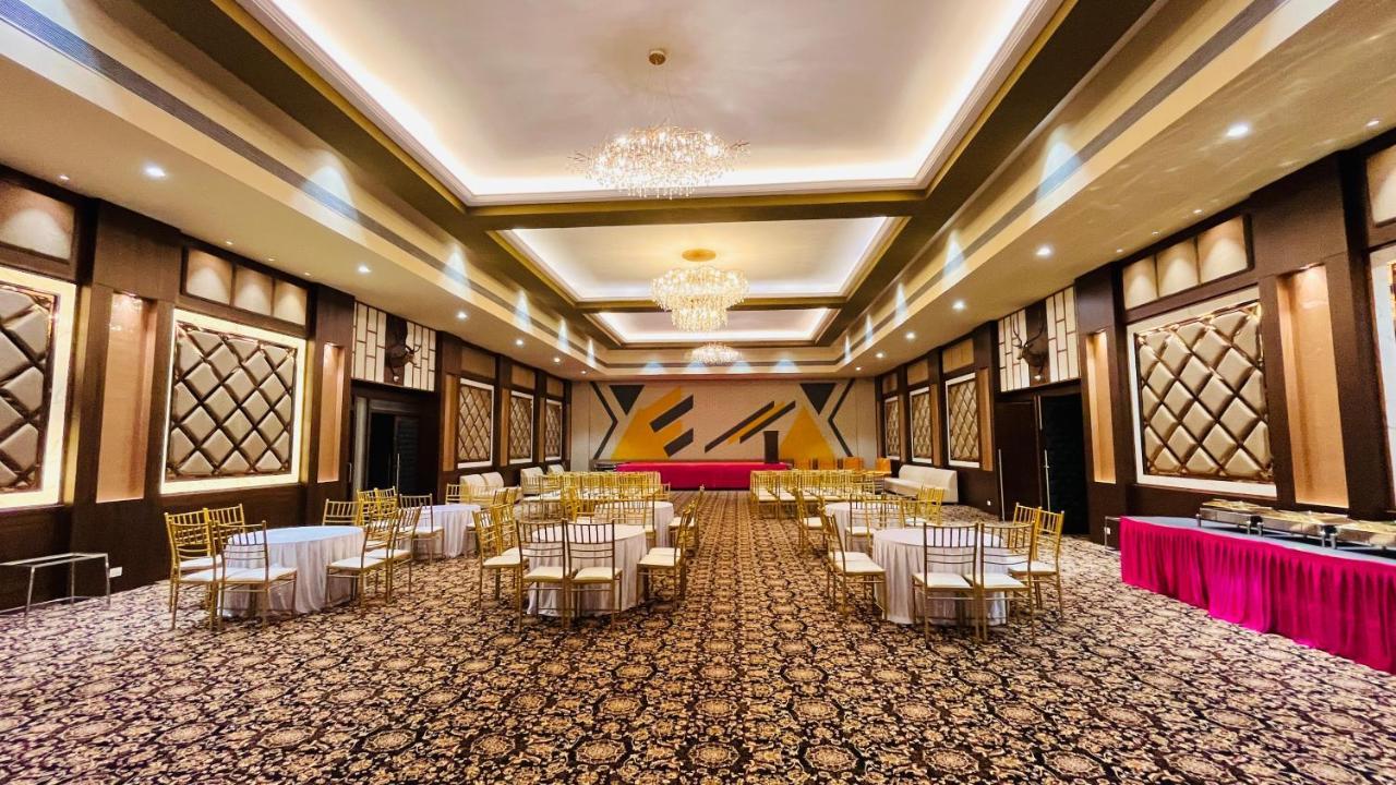 Sargawa The Palace Resort Ambikapur Экстерьер фото